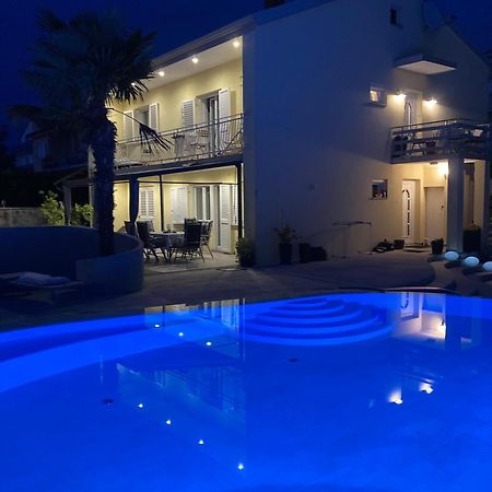 Villa Elke Maria With Overflow Pool And Hydromassage Novigrad  Exterior photo